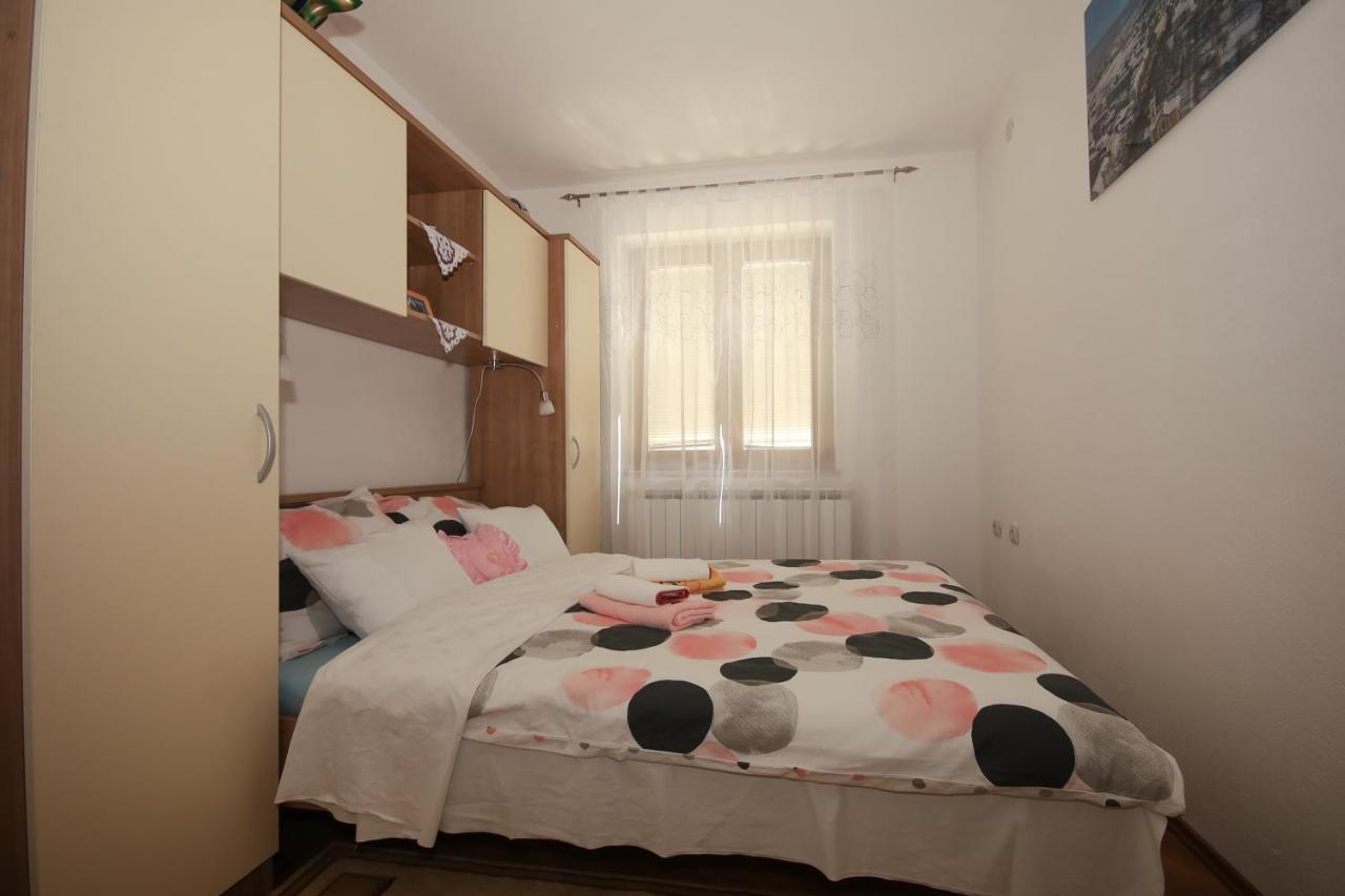 Apartman Lucija & Luka Otocac Ngoại thất bức ảnh