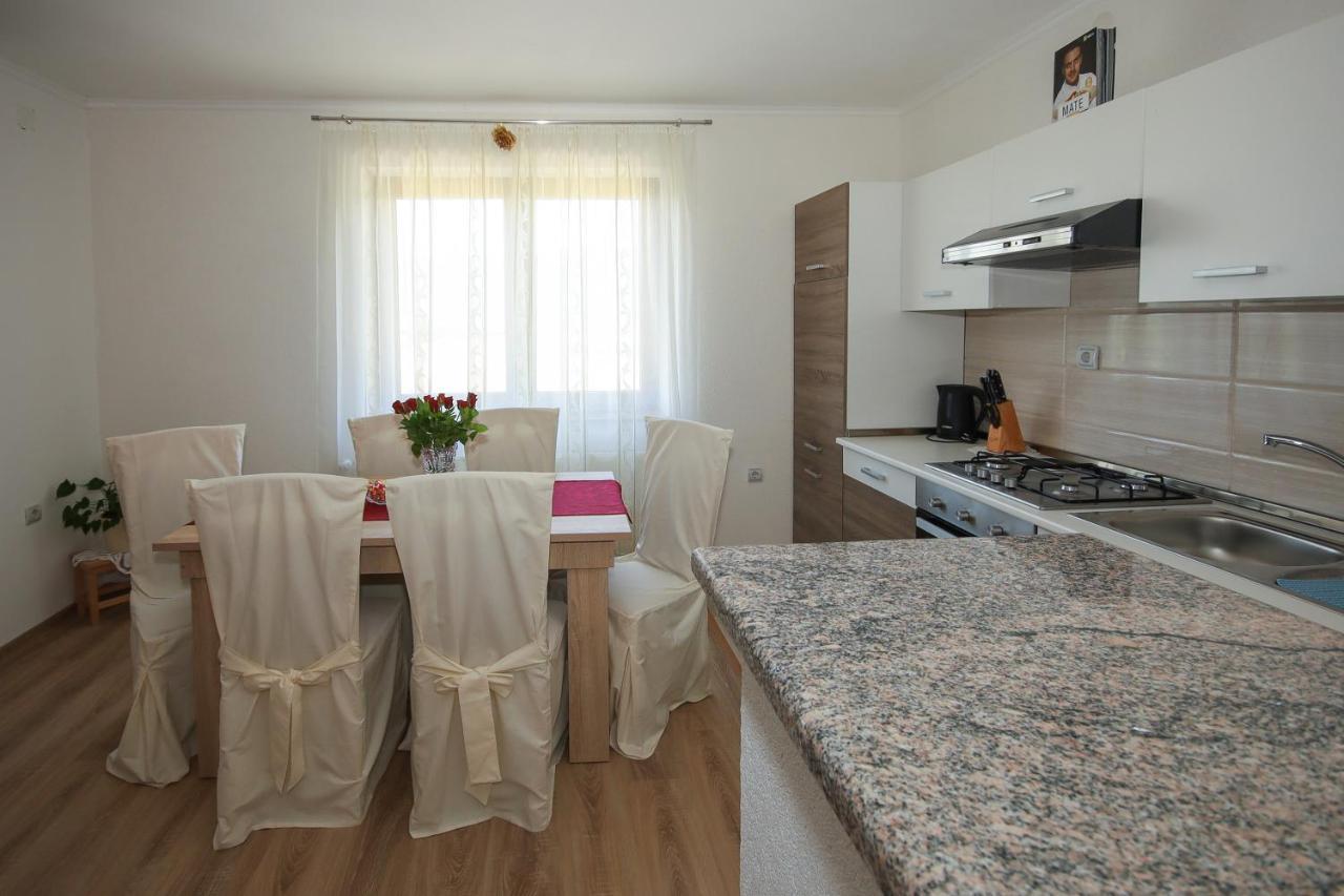 Apartman Lucija & Luka Otocac Ngoại thất bức ảnh
